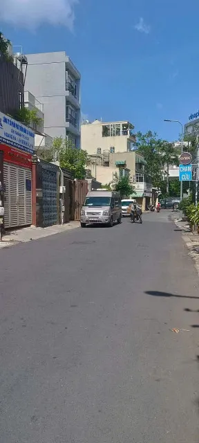 CHO THUÊ NHÀ MẶT TIỀN PHONG PHÚ P11 Q8