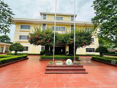 Bán kho xưởng + nhà điều hành, đẹp, nhất, đông, phố, mới diện tích 18697,3m2 đất tmdv