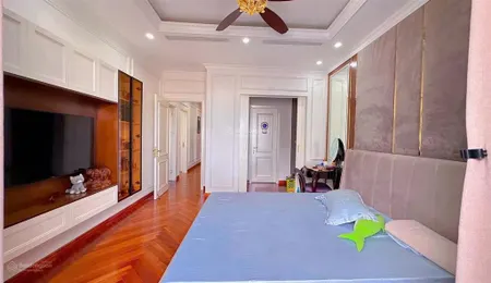 Bán căn chung cư cao cấp mhdi 60 hoàng quốc việt 76m2, 2 phòng ngủ, 2vs, cần bán gấp