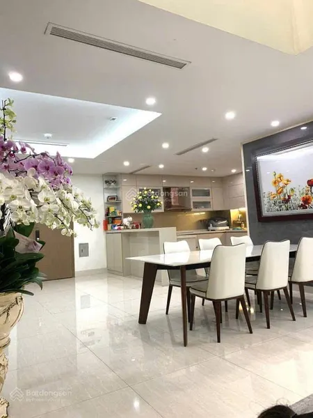 Bán căn duplex góc 240 m2 siêu vip, full nội thất luxury nhất toà golden field. view triệu đô