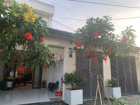 BÁN NHÀ & 15 P.TRỌ, MT ĐƯỜNG GẦN KĐT VINHOMES HẬU NGHĨA.