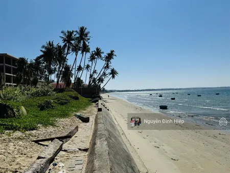 Bán 1659m2 mặt tiền biển huỳnh thúc kháng, mũi né đối diện centara mũi né