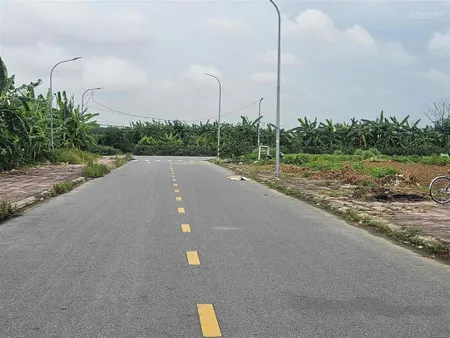 Cc cần bán lô mẫn xá long châu yên phong bắc ninh. diện tích 90 m, mặt tiền 5m