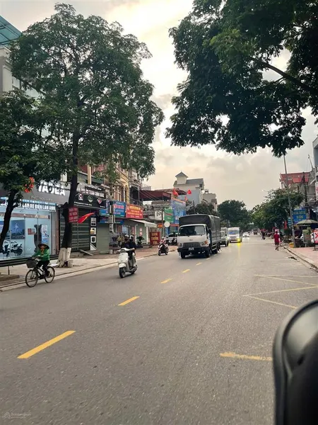 Chính chủ bán lô đất 100m2, mặt tiền 5m, vị trí đẹp ngay mặt đường ql17, gia bình