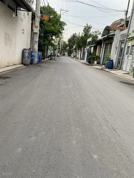 Bán đất vườn lài giá tốt.(245m) 9.2 x28m. mặt tiền nhựa thông xe. sát gò vấp. giá trị cao .