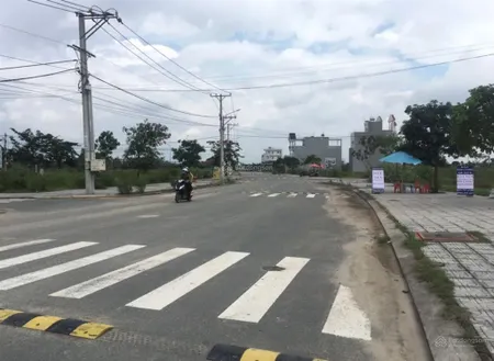 Còn vài lô dt lớn ngay kdc đảo kim cương mt long thuận, q9giá3,19tỷ/105m2(x21m). sổ hồng riêng