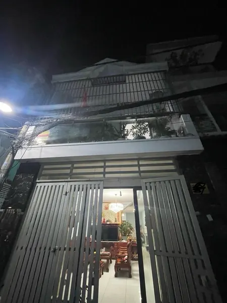 Sơn Kỳ, Tân Phú, Hẻm Xe Hơi, 68m2 (4,5x15) 2 Tầng BTCT, Khu Vực KD Đầy Đủ Tiện Ích, SHR Vuông Vức - Nhỉnh 6 Tỷ Còn TL   - Vị trí tiện ích đầy đủ, gần chợ, siêu thị, trường học các cấp, bệnh viện, ngân hàng ... - Kết cấu: 1 trệt, 1 lầu, 2PN, 2WC, nhà mới đ