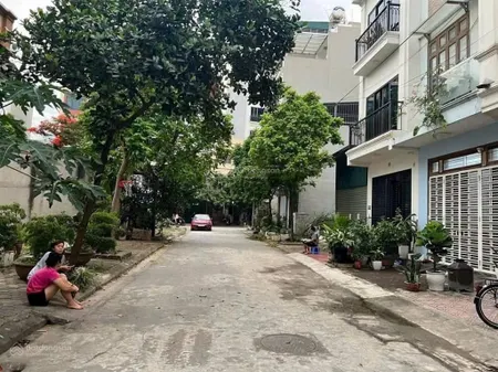 Bán đất phân lô kđt dương nội 50m2 mặt tiền 5m cách đường lê trọng tấn 100m 9.9 tỷ.