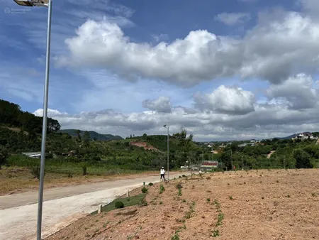 Gia lâm ven đà lạt lô góc 2 mặt tiền cực đẹp! view đồi thông ôm quanh