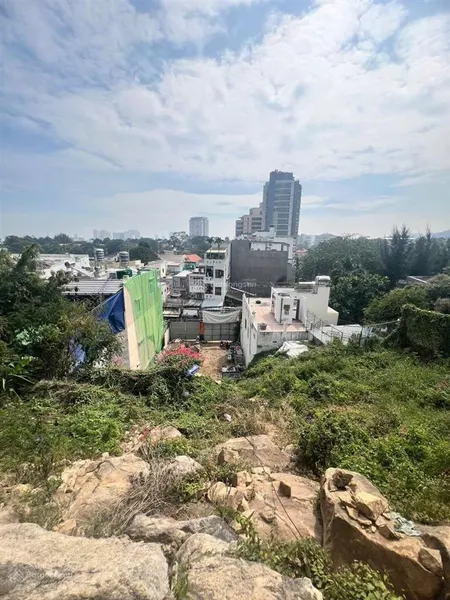 Bán nhanh lô đất mt đường lê ngọc hân, vũng tàu, tphcm. lưng tựa núi rất đẹp