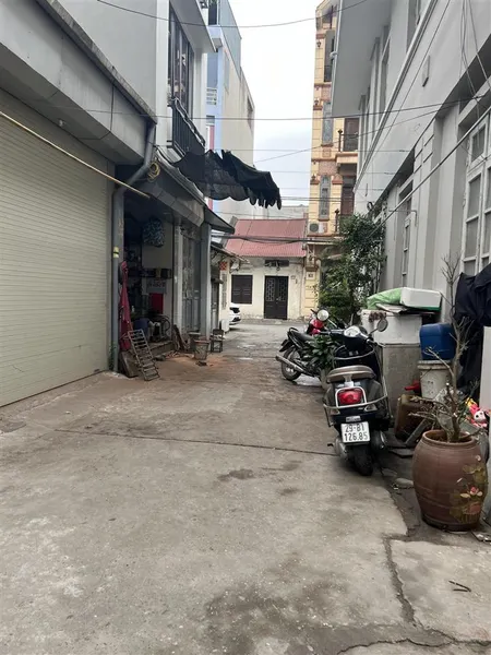 Chính chủ gửi bán đất tại ngô gia tự, việt hưng, long biên, hà nội, ngõ 4m, mt 4,4m 11,6 tỷ, 102m2