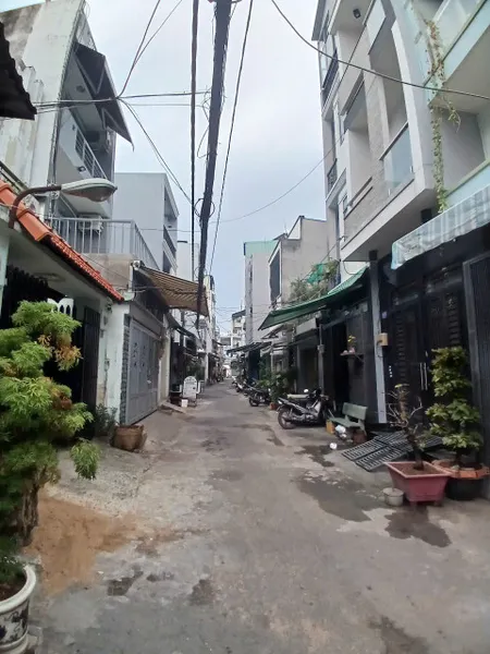 Nhà 925/14d hậu giang khu hoa kiều