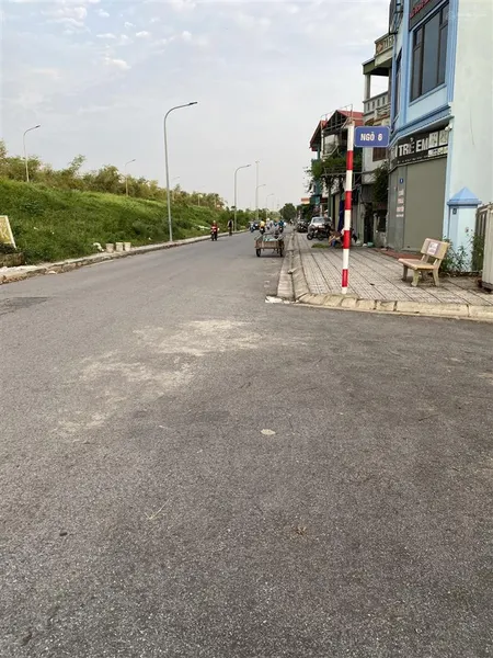 Duy nhất mảnh đất rộng, mặt tiền lớn, cạnh đường lớn, ô tô con vào đất tại cổ bi 109m2, giá 69tr/m2