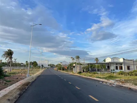 Bán 3912m2 thổ cư view biển mặt tiền lê minh công, la gi