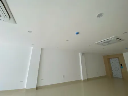 Bán Tòa Nhà Văn Phòng Mặt Phố Kinh Doanh Đông Đúc Dân Cư