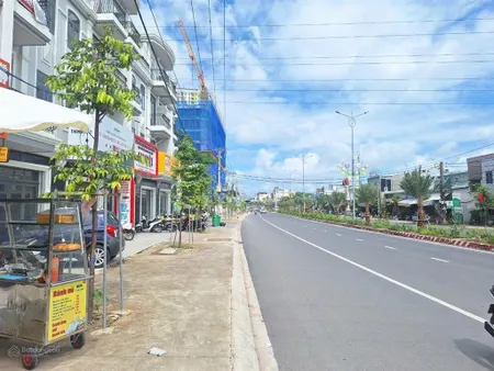 Đất mặt tiền kho xưởng căn hộ dịch vụ đường thống nhất tp. dĩ an (nay phường đông hòa tp hcm)