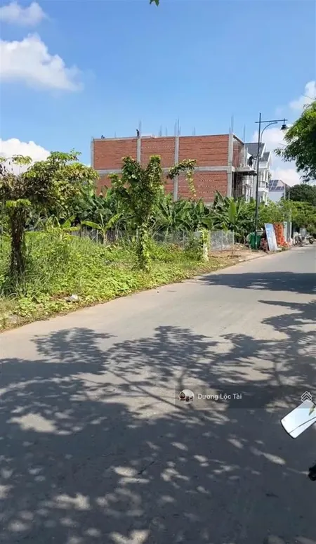 Đất ngộp ngân hàng 129m2, mt đường nhựa 10m, ngay vĩnh phú 41, đường 10m thông tứ tung