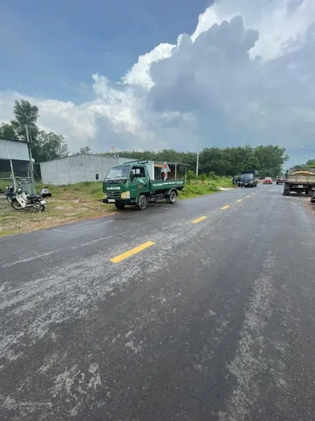 Bán lô đất mặt tiền đt 741c, dt 269,6m2 giá 1,38 tỷ rất thích hợp xây trọ hoặc cho thuê kho xưởng