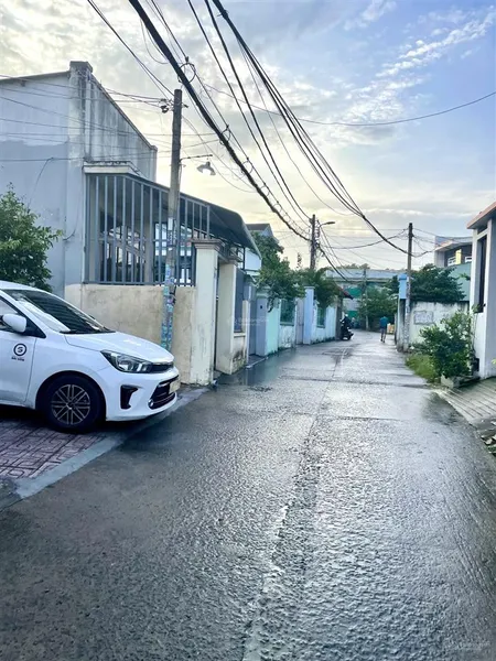Đất 5x29, vuông vức, 143m2, hẻm oto, gần vinhomes quận 9, giá 4.55 tỷ (khoảng 31tr/m2), xây tự do
