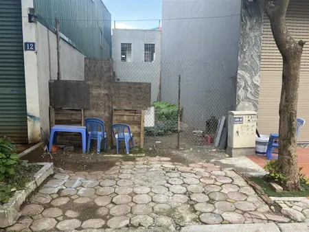 Cần tiền bán nhanh lô đất đẹp view vườn hoa thoáng mát tại trung tâm khu tđc trâu qùy, gia lâm
