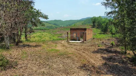 Gần 1.3ha có sẵn 400m2 ngay dân cư và nông trại đường sá thuận tiện cách nha trang 35km