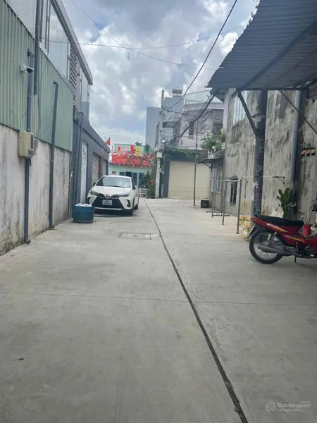Bán kho, nhà xưởng tại đường hương lộ 3, 18 tỷ, 226m2, dt sàn 501m, hẻm xh.