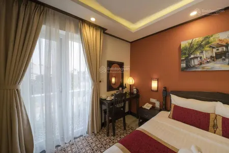 Bán nhà mặt phố chính hai bà trưng, phố cổ hội an, giá chỉ tính như giá đất tặng villa đi kèm