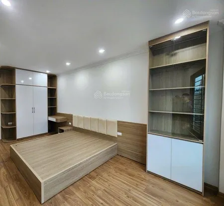 Nhà 5 tầng sát đh công nghiệp chỉ 4,7 tỷ! hiếm trong tầm giá