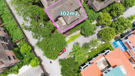 Biệt thự góc 302m2, giá cực mềm 125tr/m2 khu đô thị hoa phượng