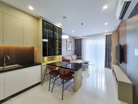 Bán ch 3pn rộng nhất c sky, giá 2.6 tỷ full nội thất. các phòng đều có view đẹp, 0926 339 ***