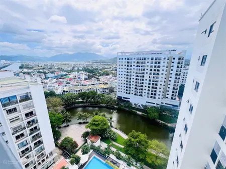 View hồ tầng cao ct3 75m2 full nội thất,giá 3tỷ6 ( có hợp đồng thuê 14triệu ). sổ hồng chính chủ !