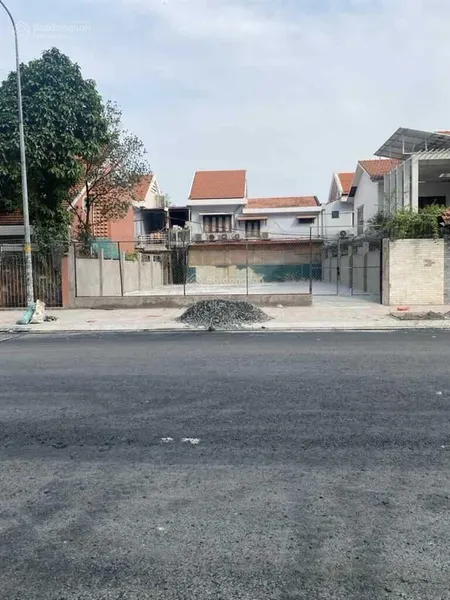 Bán gấp đất tạ quang bửu, quận 8, hơn 200m2, ngang khủng 12m , giá tốt chỉ 25 tỷ còn thương lượng