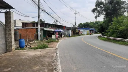 Bán ngộp lô đất tại p4, trà vinh. gần chùa bình phước, giá 410 triệu / 113m2 đường 6m, sổ riêng
