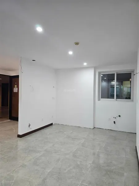 Bán căn hộ ciputra 153m2 tòa e, mới sửa, 4 ngủ, bếp mở, ban công view hồ sen, không nghĩa trang