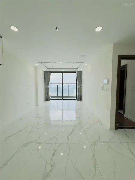 Bán gấp căn hộ 2pn 2wc 75m2 sunshine sky city