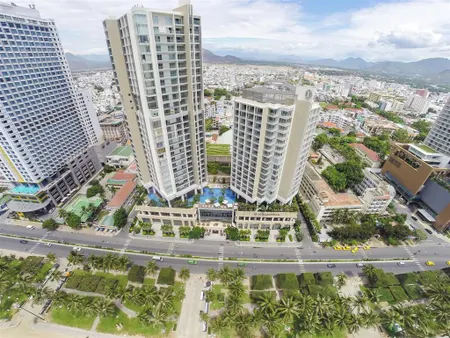 Bán căn hộ vip trọn mặt tiền biển tại the costa nha trang, giá 26.2 tỷ