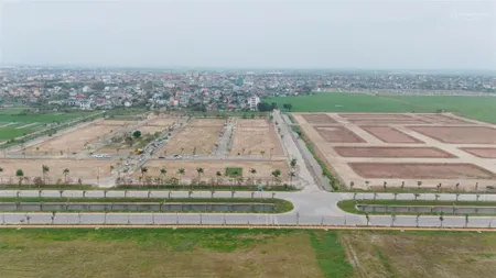 Bán đất đấu gía khu cn tiền hải, phân lô vỉa hè, hạ tầng đẹp, sổ đỏ, chỉ 1,3 tỷ/lô