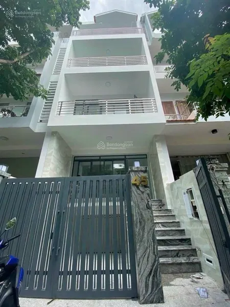 Cần tiền xoay vốn bán nhanh căn nhà phố dt 100m2 , hầm 4 lầu, ngay công viên giá 25.9 tỷ sổ hồng