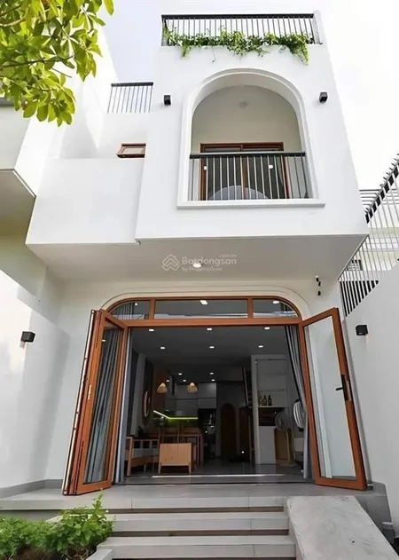 Chính chủ bán mặt phố khu vip gần trung tâm thương mại aeon full nội thất 2,1 tỷ