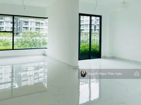 Căn sân vườn lầu 5 2pn alnata plus 80m2 + ô xe giá 6.4 tỷ (102%)