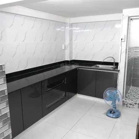 Nhà 5 tầng đúc btct hàng vip khu tk quận 1 hẻm xe hơi thông tứ hướng