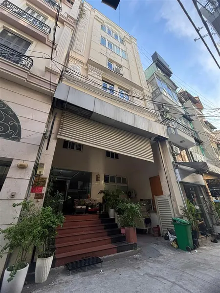 Bán khách sạn 26p tại phố tây bùi viện gần ga bến thành, giá chỉ 75 tỷ