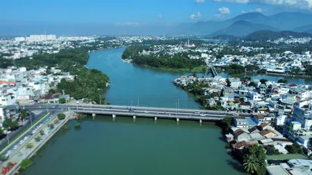 Bán nhà phố biệt thự, liền kề trung tâm Nha Trang cách biển 100m ngay Cồn Tân Lập