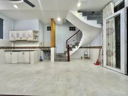 PHÚ NHUẬN - sát MT Phan Đăng Lưu, 40m2, 4 TẦNG 4PN - cực thoáng - cực đep - giá cực hấp dẫn.