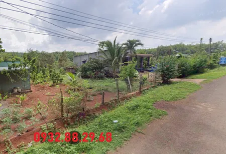 Cần bán đất mặt tiền nhựa ngay chợ, cách Quốc lộ 13 cỡ 500m2