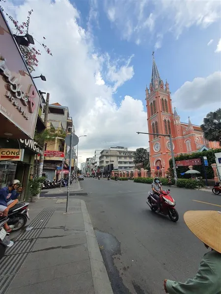 Đại hạ giá mt hai bà trưng, quận 3 (4 x 17,7m) vuông vức cpxd 6 tầng chỉ 26,5 tỷ còn tl