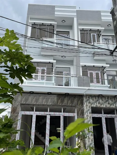 Nhà phố mới xây dtsd 150m2 chỉ 2tỷ580 lê văn lương nối dài long hậu