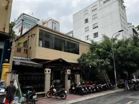Ngộp quá! bán gấp mt đề thám diện tích 9x18m kc 2 tầng cho thuê 150 tr giá chỉ 50 tỷ tl