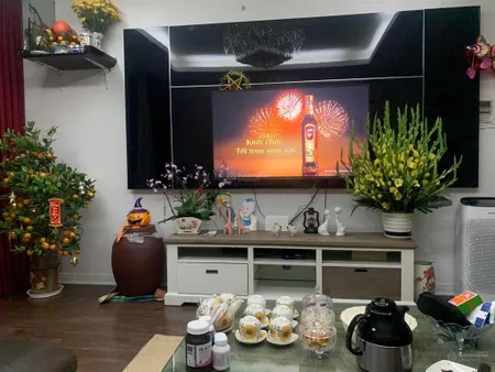 Bán căn hộ 117m2 3pn 2wc nội thất đầy đủ view hồ thanh xuân có slot 200k ở thăng long no1