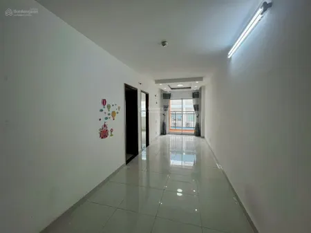 Bán căn hộ 8x plus tầng đẹp sổ hồng gia 2,57 ty 63m2, 2pn 2wc 2 ban công, 0932 834 *** vay 70%